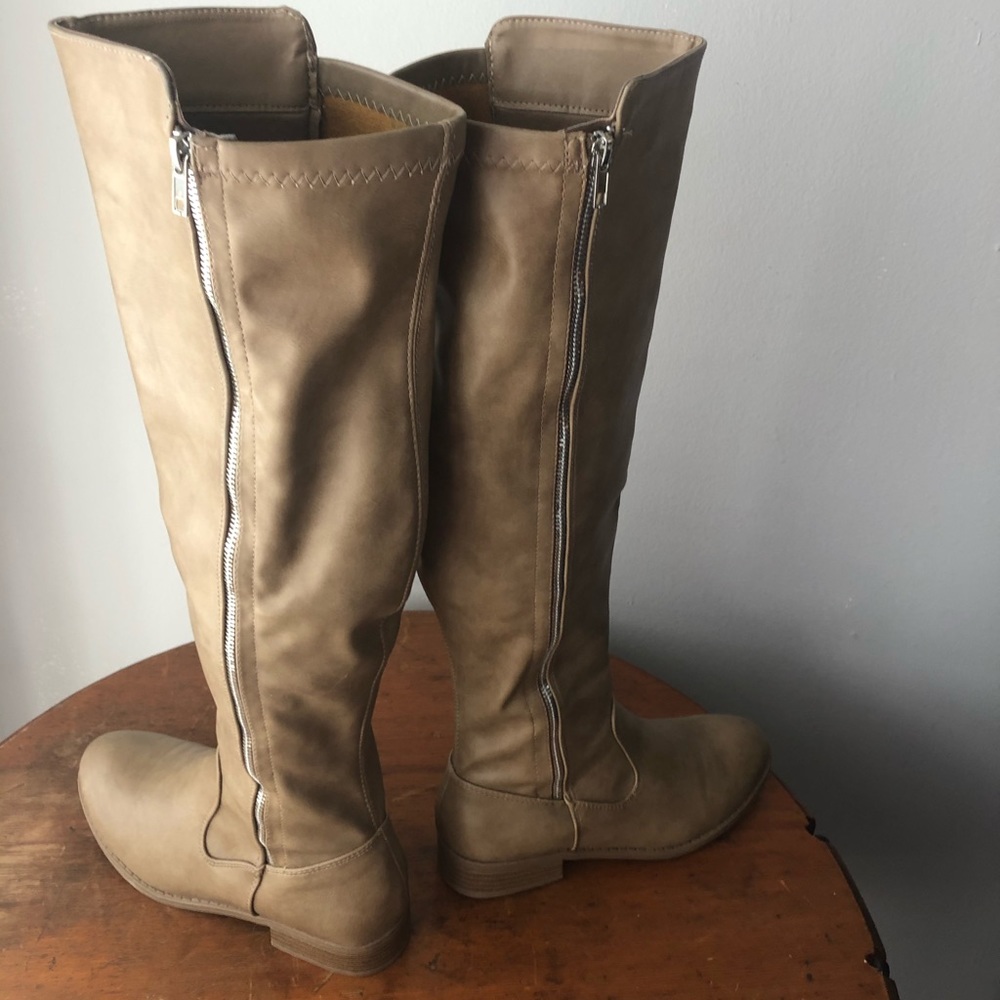 Just Fabulous Knee-High Boots size 8.5